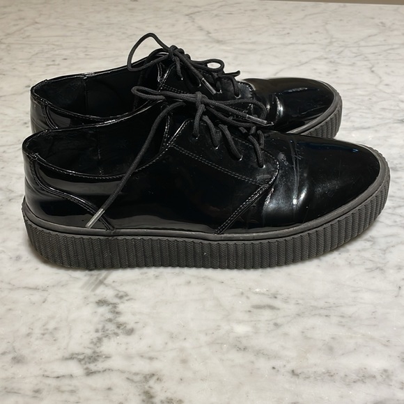 Shelly’s London patent leather Oxford shoe - Picture 4 of 6